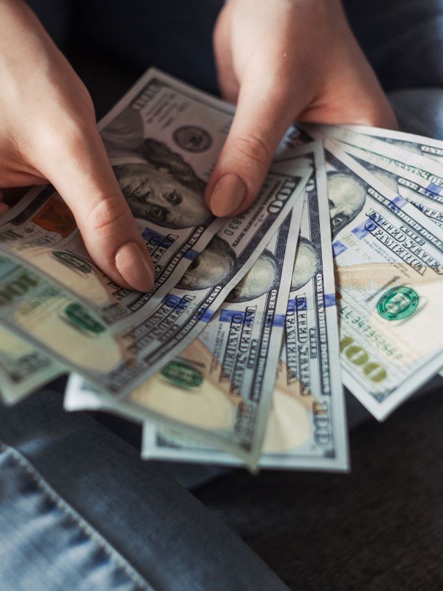 These ASX dividend stocks are worth the attention of income investors